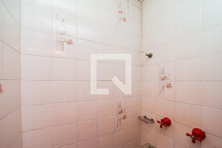 Banheiro de apartamento à venda com 1 quarto, 53m² em Jardim São Pedro, Porto Alegre