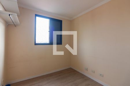 Quarto 1 de apartamento para alugar com 3 quartos, 70m² em Km 18, Osasco