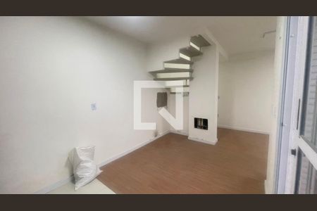 Sala de casa de condomínio para alugar com 2 quartos, 60m² em Jardim dos Pereiras (caucaia do Alto), Cotia