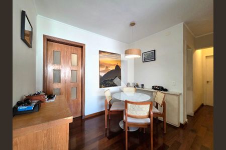 Sala de apartamento para alugar com 3 quartos, 80m² em Indianópolis, São Paulo