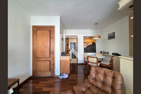 Sala de apartamento para alugar com 3 quartos, 80m² em Indianópolis, São Paulo