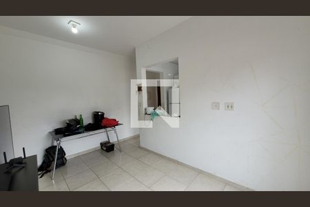Sala de apartamento para alugar com 2 quartos, 51m² em Tipóia, Itaquaquecetuba