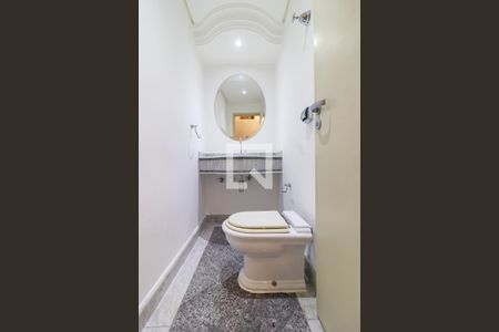 Lavabo de apartamento para alugar com 4 quartos, 140m² em Brooklin, São Paulo