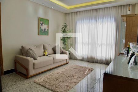 Sala de apartamento para alugar com 3 quartos, 140m² em Calafate, Belo Horizonte