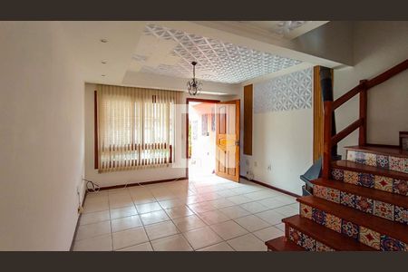 Casa para alugar com 2 quartos, 100m² em Guarujá, Porto Alegre