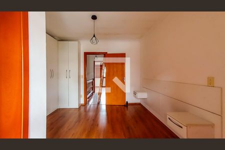 Casa para alugar com 2 quartos, 100m² em Guarujá, Porto Alegre