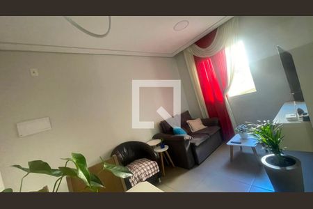 Apartamento para alugar com 2 quartos, 42m² em Jardim Central, Cotia