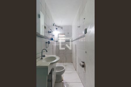 Banheiro de casa para alugar com 2 quartos, 55m² em Vila Sapopemba, São Paulo