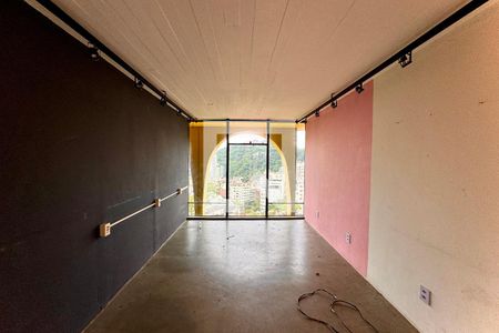 Casa para alugar com 4 quartos, 436m² em Laranjeiras, Rio de Janeiro