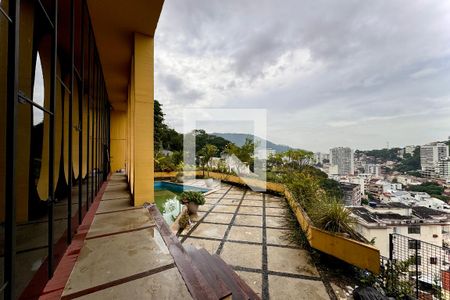 Casa para alugar com 4 quartos, 436m² em Laranjeiras, Rio de Janeiro