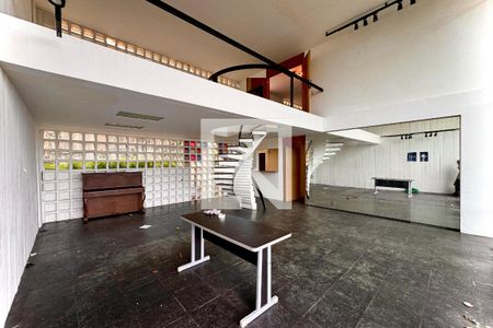 Casa para alugar com 4 quartos, 436m² em Laranjeiras, Rio de Janeiro