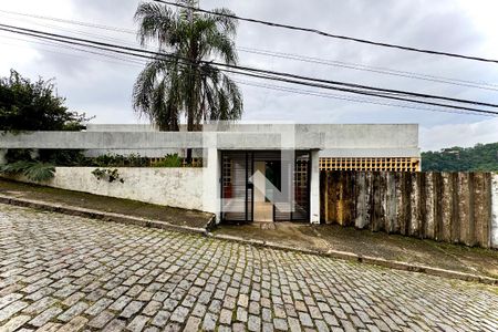 Casa para alugar com 4 quartos, 436m² em Laranjeiras, Rio de Janeiro
