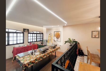 Casa à venda com 3 quartos, 268m² em Jardim Ermida I, Jundiaí