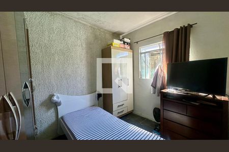 Quarto  de casa à venda com 2 quartos, 130m² em Caiçaras, Belo Horizonte