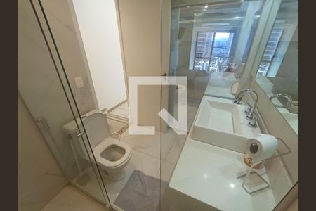 Banheiro Suite  de kitnet/studio à venda com 1 quarto, 30m² em Barra da Tijuca, Rio de Janeiro