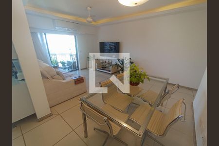 Sala e sala de jantar  de apartamento à venda com 1 quarto, 70m² em Barra da Tijuca, Rio de Janeiro