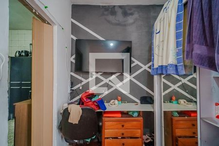 Quarto 2 de casa para alugar com 2 quartos, 60m² em Jardim Jaqueline, São Paulo