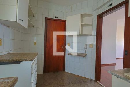 Cozinha de apartamento para alugar com 3 quartos, 96m² em Santo Antônio, Belo Horizonte
