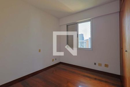 Quarto de apartamento para alugar com 3 quartos, 96m² em Santo Antônio, Belo Horizonte