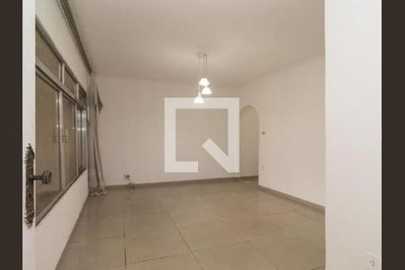 Casa para alugar com 5 quartos, 420m² em Vila Antonieta, São Paulo