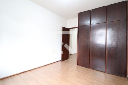 Quarto 1 de apartamento para alugar com 3 quartos, 179m² em Saraiva, Uberlândia