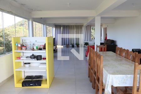 Sala 1 de casa para alugar com 6 quartos, 488m² em Refugio Bandeirantes, Barueri