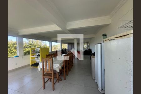 Sala 1 de casa para alugar com 6 quartos, 488m² em Refugio Bandeirantes, Barueri