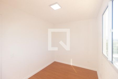 Quarto 1 de apartamento para alugar com 2 quartos, 46m² em Inhoaíba, Rio de Janeiro