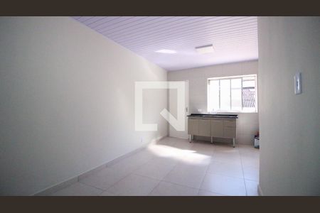 Casa à venda com 3 quartos, 140m² em Vila Ema, São Paulo