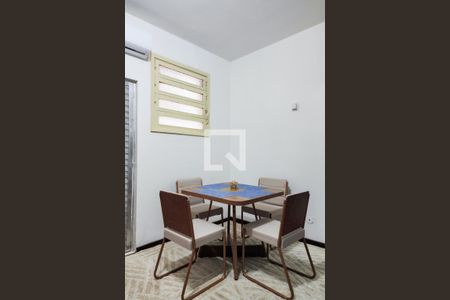 Sala  de kitnet/studio para alugar com 1 quarto, 41m² em Praça da Bandeira, Rio de Janeiro
