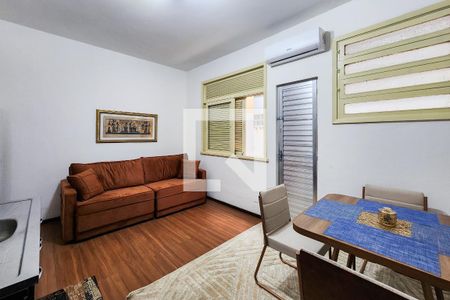 Sala  de kitnet/studio para alugar com 1 quarto, 41m² em Praça da Bandeira, Rio de Janeiro