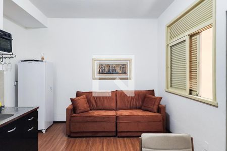 Sala  de kitnet/studio para alugar com 1 quarto, 41m² em Praça da Bandeira, Rio de Janeiro