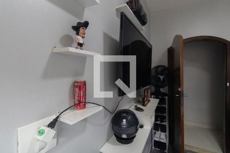 Quarto 1 de casa à venda com 6 quartos, 300m² em Vila Ede, São Paulo