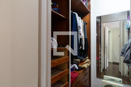 Closet do Quarto 1 de apartamento para alugar com 3 quartos, 110m² em Morro dos Ingleses, São Paulo