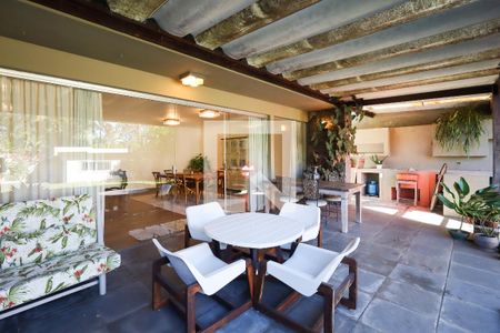 Varanda de casa para alugar com 3 quartos, 560m² em Jardim Marajoara, São Paulo