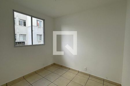 Quarto de apartamento para alugar com 2 quartos, 46m² em Mantiquira, Duque de Caxias