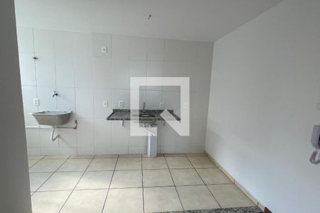 Cozinha de apartamento para alugar com 2 quartos, 46m² em Mantiquira, Duque de Caxias