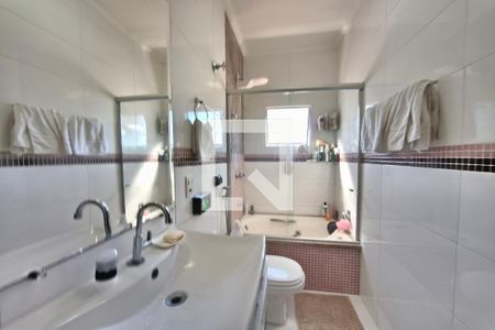 Banheiro Suíte de casa para alugar com 3 quartos, 160m² em Parque Residencial Carvalho de Moura, Campinas