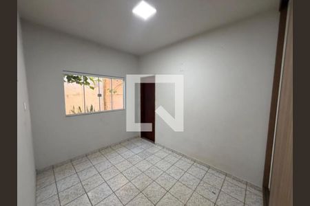 Quarto  de casa para alugar com 3 quartos, 115m² em Santa Mônica, Uberlândia