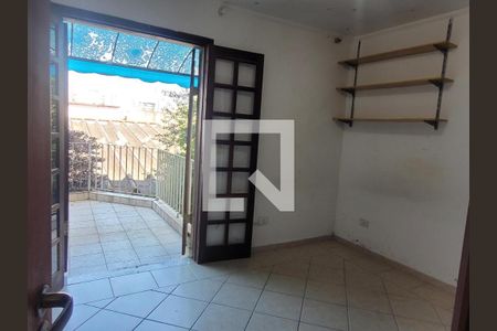 Casa à venda com 3 quartos, 150m² em Vila Romana, São Paulo
