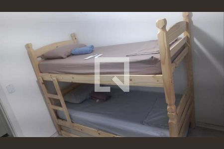 Quarto de apartamento para alugar com 2 quartos, 42m² em Santo Cristo, Rio de Janeiro
