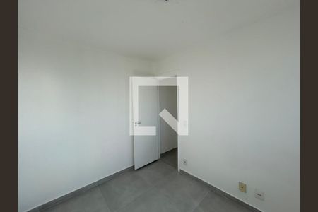 Quarto 1 de apartamento para alugar com 2 quartos, 47m² em Rocha Miranda, Rio de Janeiro