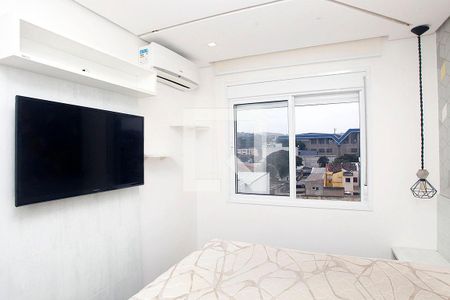 Quarto 1 Suíte de apartamento para alugar com 2 quartos, 56m² em Medianeira, Porto Alegre
