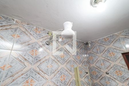 Banheiro de casa para alugar com 1 quarto, 40m² em Vila Nova Curuca, São Paulo