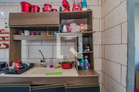 Cozinha de apartamento para alugar com 2 quartos, 42m² em Rubem Berta, Porto Alegre