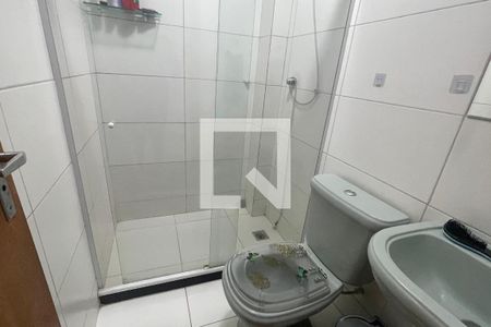 Banheiro de casa para alugar com 2 quartos, 70m² em Jardim Portugal, Duque de Caxias