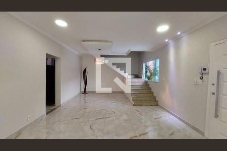 Sala de casa para alugar com 3 quartos, 300m² em Olinda, Nilópolis