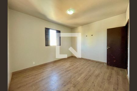 Apartamento para alugar com 3 quartos, 200m² em Ana Lucia, Belo Horizonte