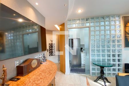 Sala de apartamento para alugar com 1 quarto, 45m² em Funcionários, Belo Horizonte