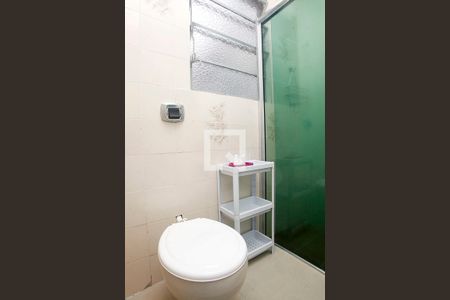 Banheiro de apartamento para alugar com 1 quarto, 49m² em Menino Deus, Porto Alegre